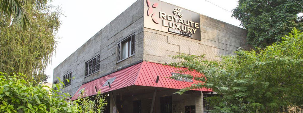 Royaute Luxury