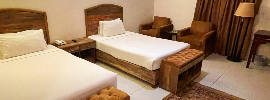 Hotel Crown Inn