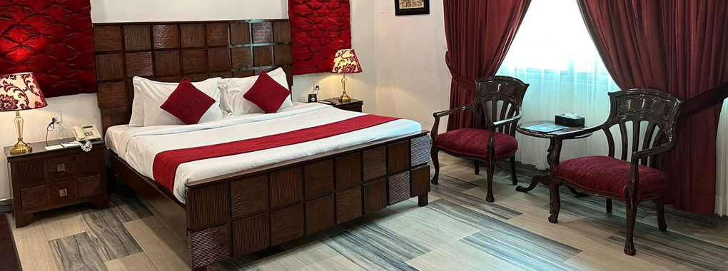 Lawrence View Hotel