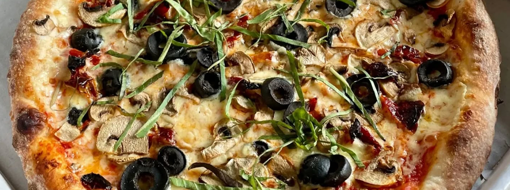 Famous O's Pizza
