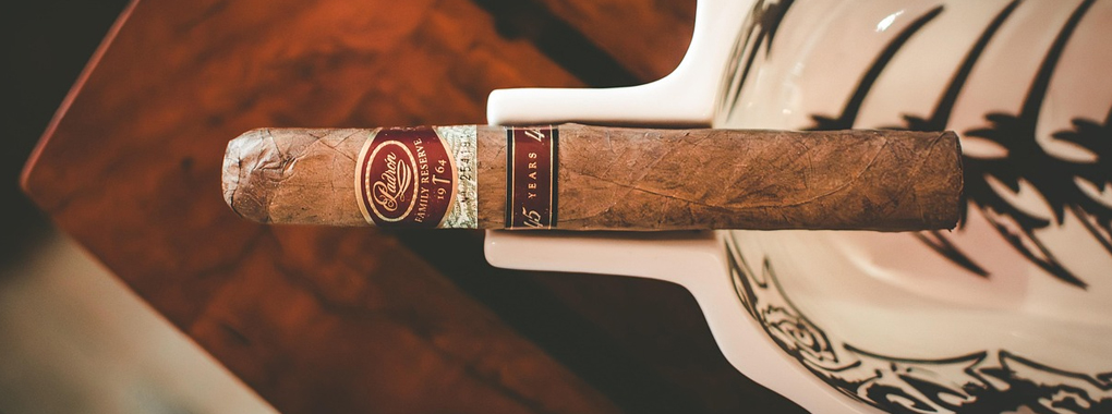 Cigar Lounge - Royal Palm