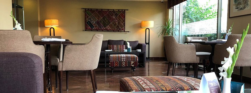 Serena Rakaposhi Lounge