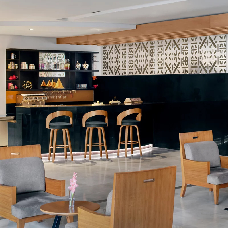 Fanoos Lounge - Movenpick Hotel photo 1