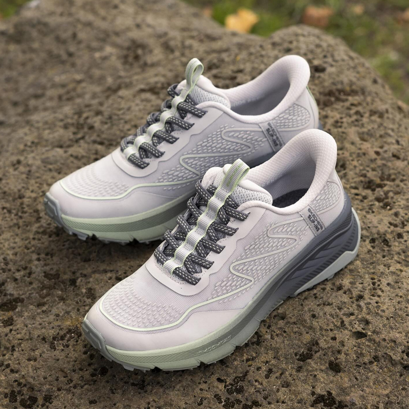 Skechers photo 1