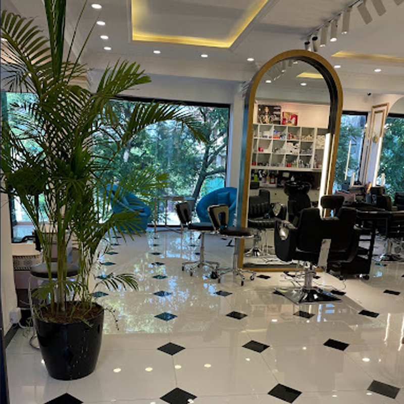Verde Salon photo 1