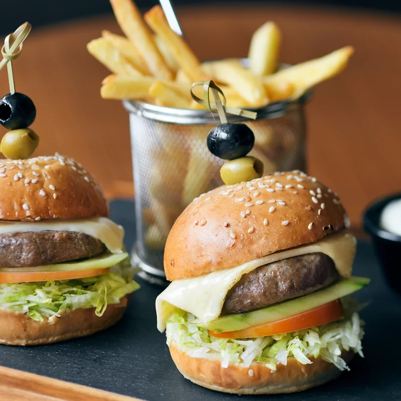 Fanoos Lounge - Movenpick Hotel photo 3