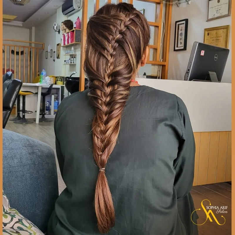 Sophia Arif Salon photo 2
