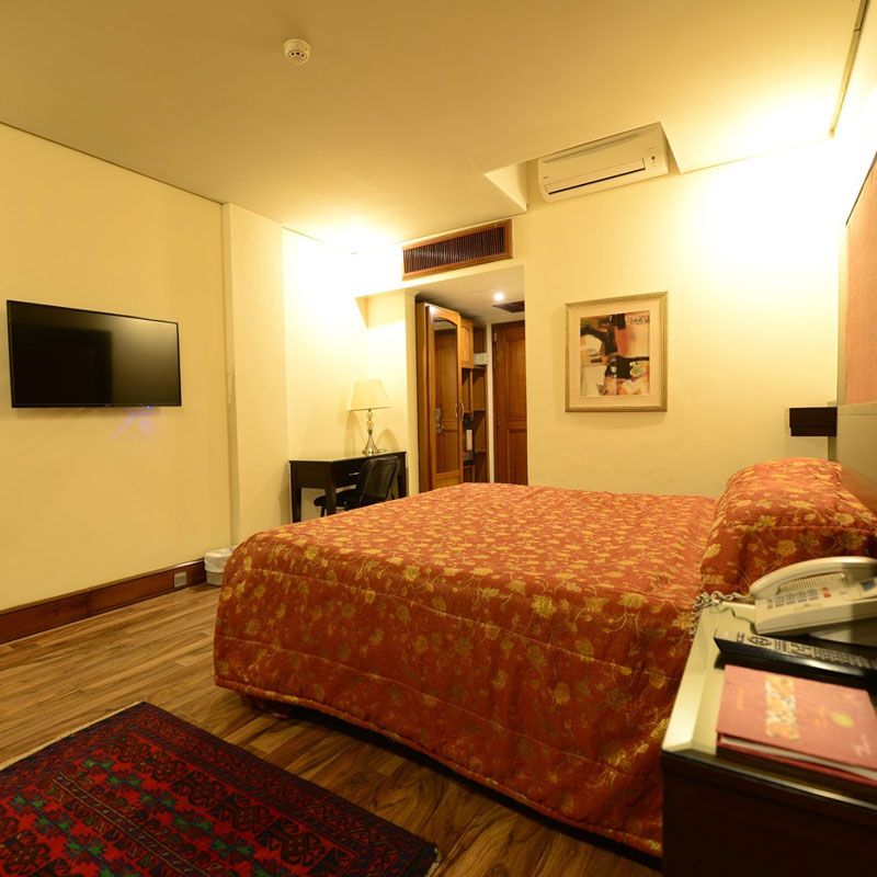 Regency Inn Hotel photo 2