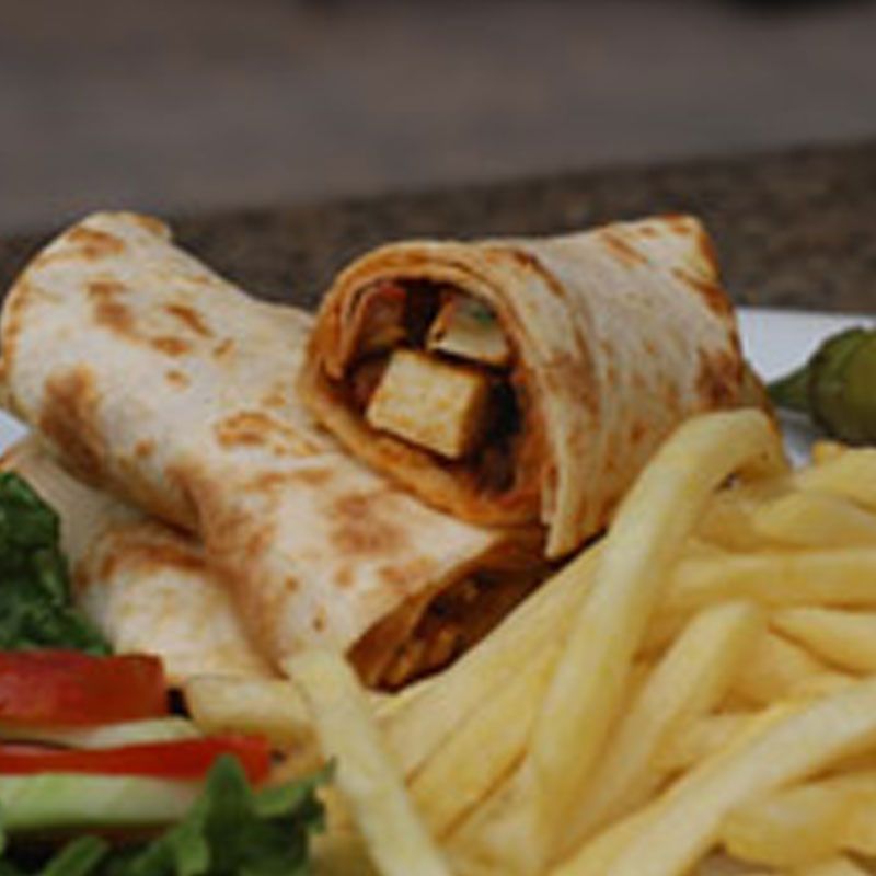 Fanoos Lounge - Movenpick Hotel photo 5