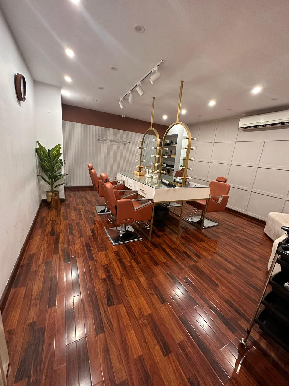 Mehwish Almas Bridal Salon photo 3