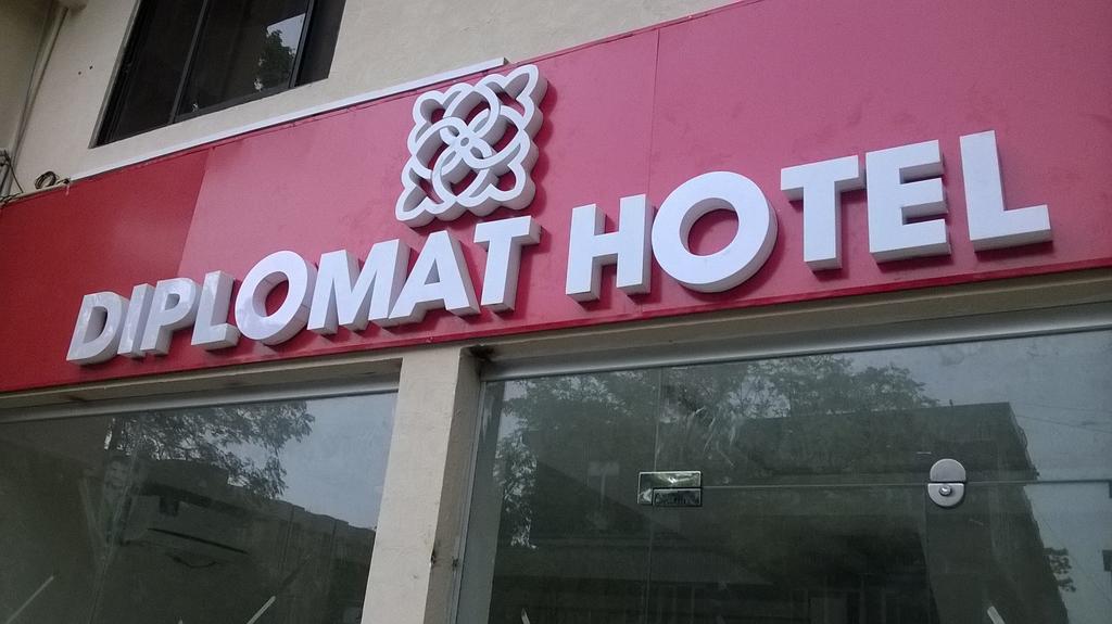 Diplomat Hotel photo 5