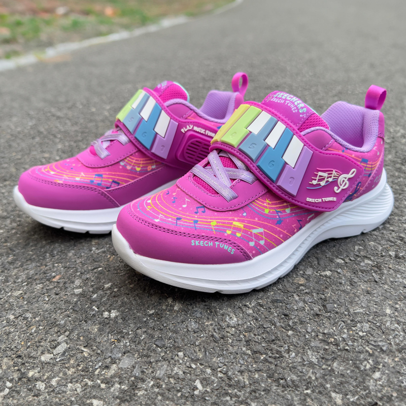 Skechers photo 4