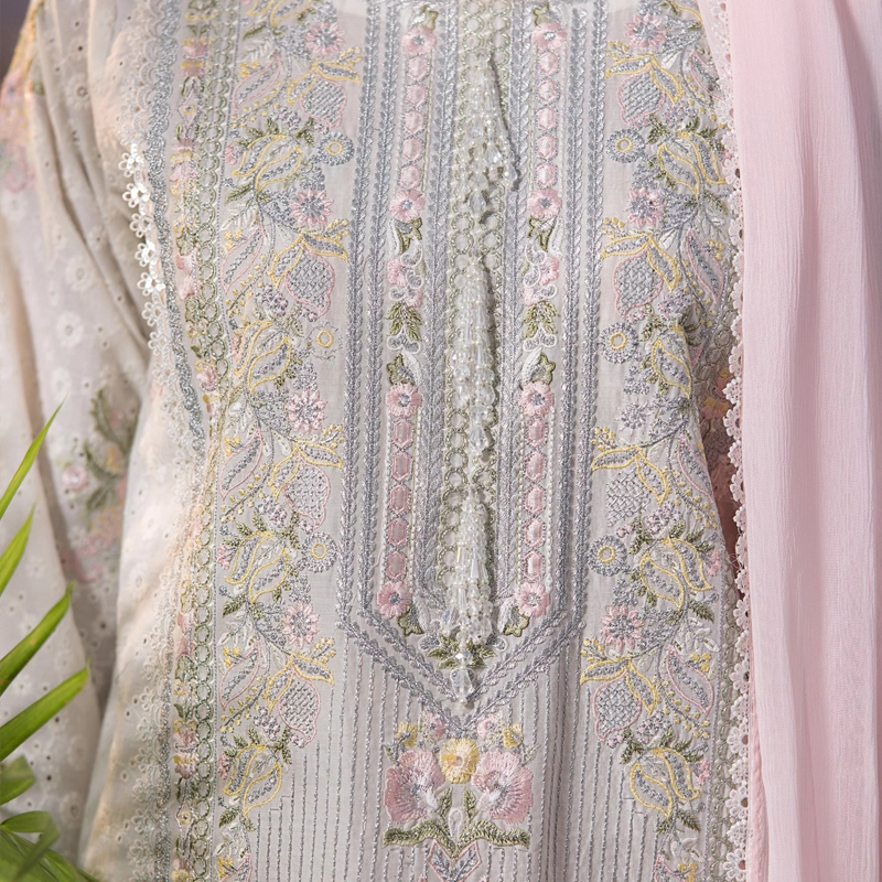 Threads & Motifs photo 4