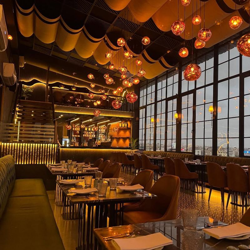 The 5 - Rooftop Bistro photo 3